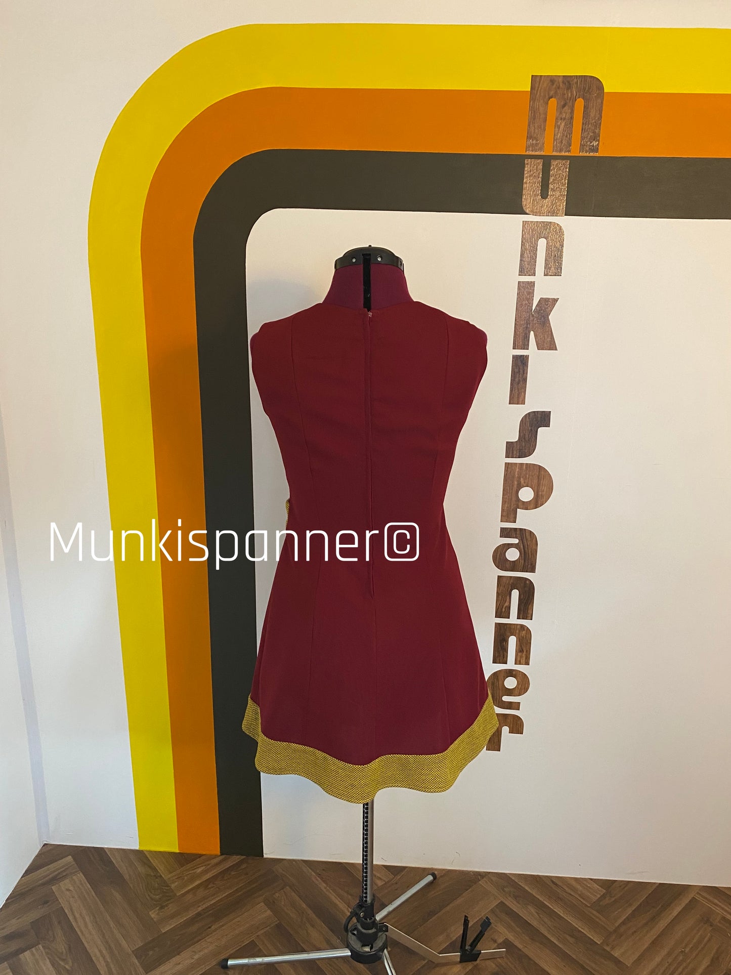 Munkispanner Revamped Vintage - Burgundy and Mustard Tab Dress