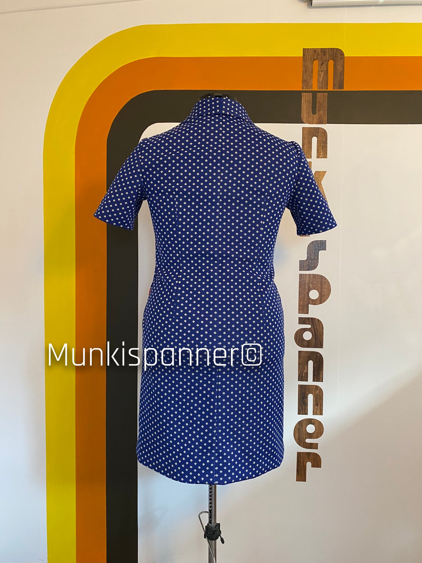 Munkispanner Revamped Vintage - Navy, White and Red Diamond Dress