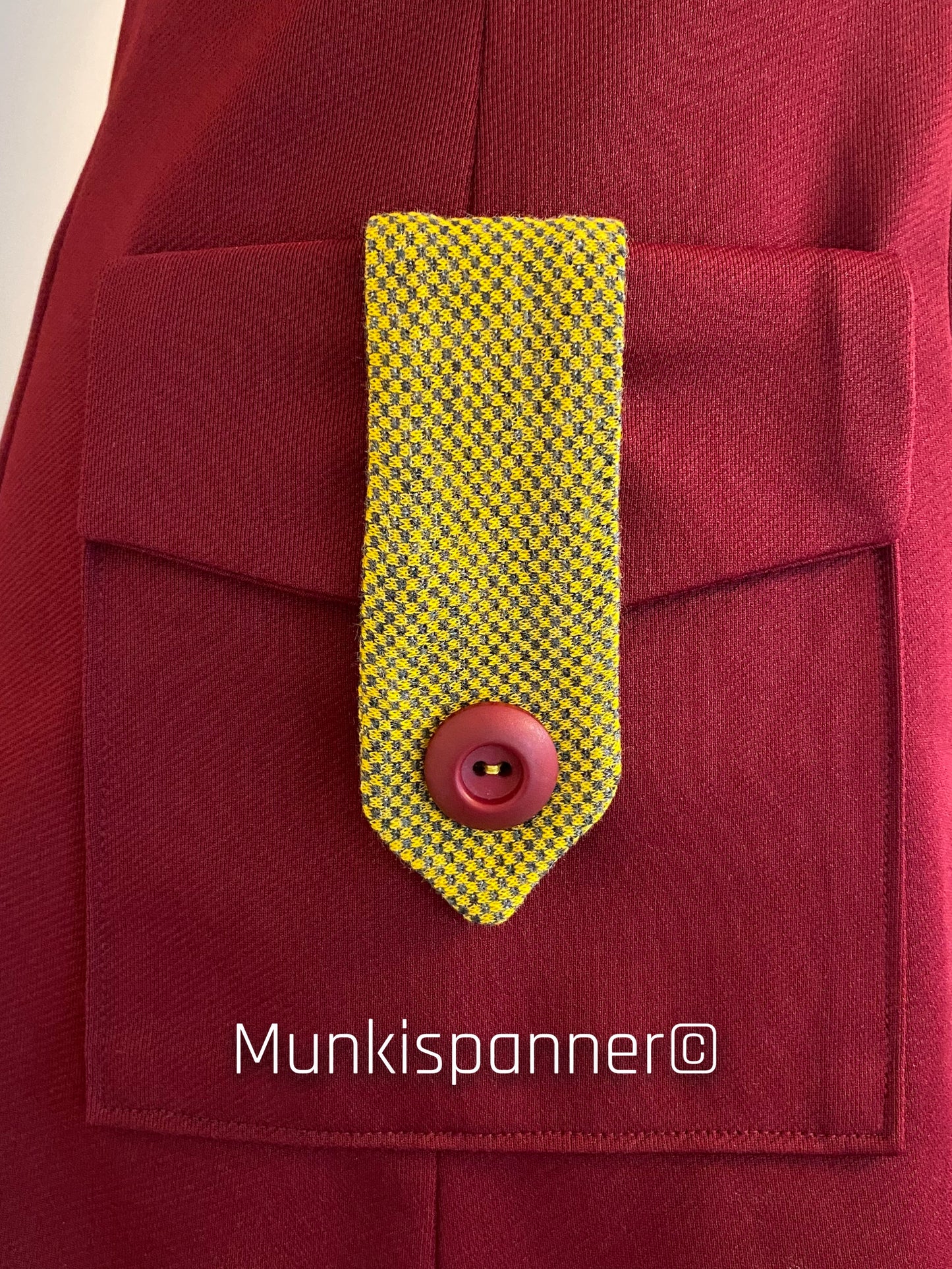 Munkispanner Revamped Vintage - Burgundy and Mustard Tab Dress