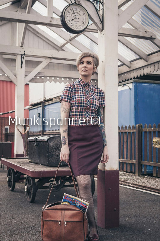 Munkispanner Original - Made to order Cherry Red/Navy Tonic Skirt